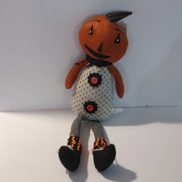 Johanna Parker Vintage Style Halloween Pumpkin Sitter - Picture 1 of 4